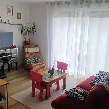 Ferienhaus Petite Maison, Jardin Prive Clos, Classee 3 Etoiles Acquigny